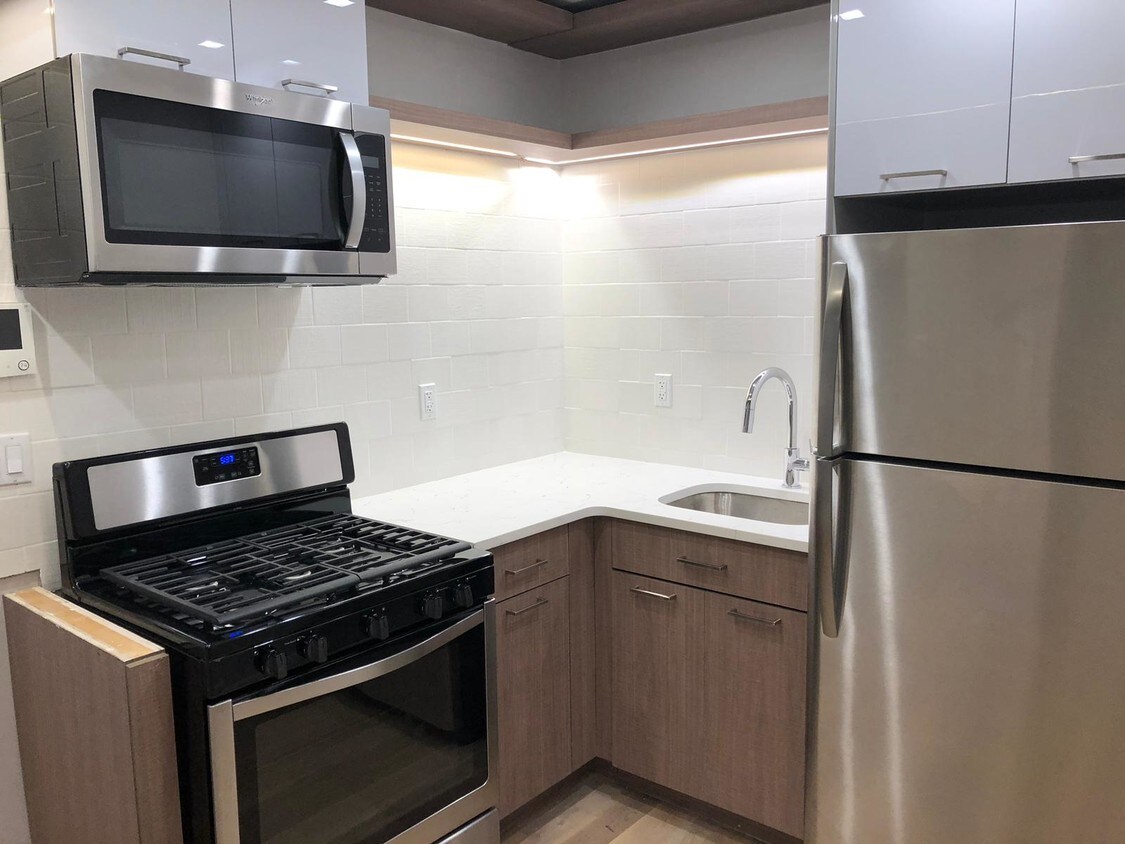 Foto principal - 102 Quincy St