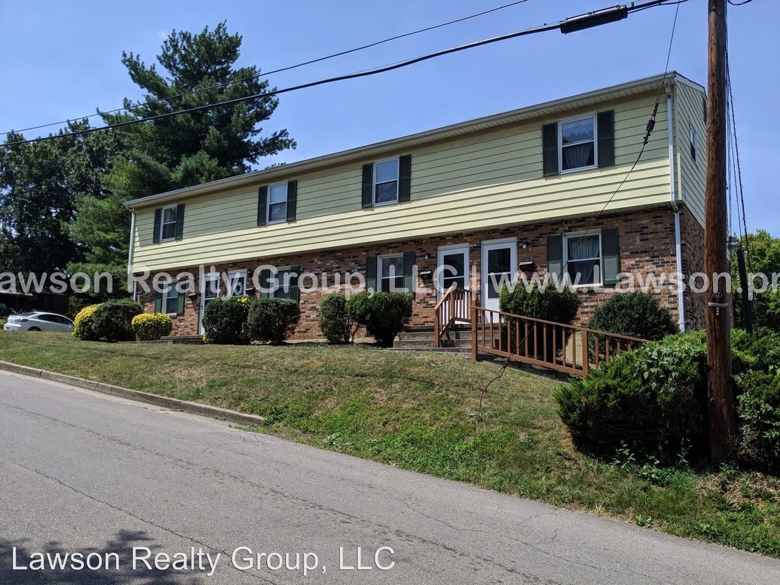 Primary Photo - 1325-1331 Winborne St SW