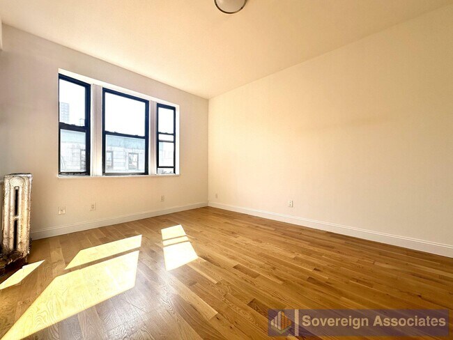 Foto del edificio - 609 W 137th St