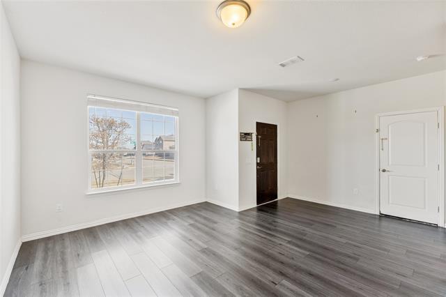 Foto del edificio - 2024 Robert St