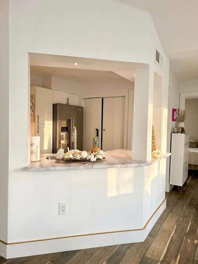 Foto del edificio - 2371 NW 33rd St