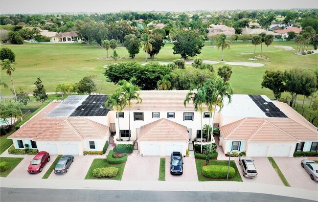 Building Photo - 661 SW 158th Terrace