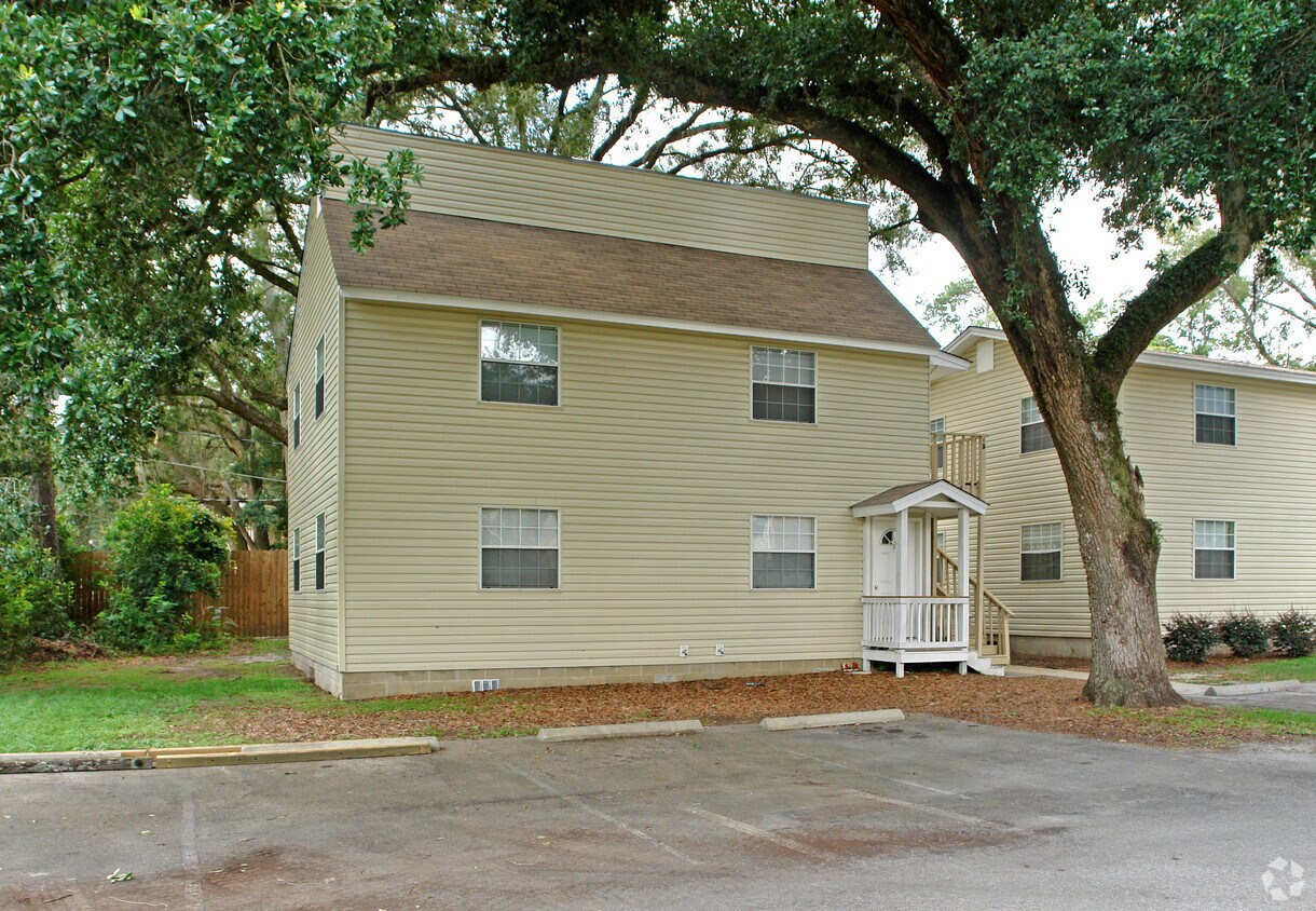 Primary Photo - 502 Mckeithan St
