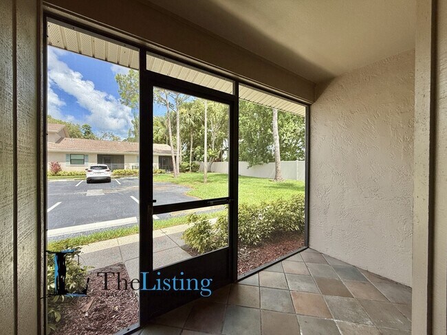 Foto del edificio - 2131 Ridge Rd S