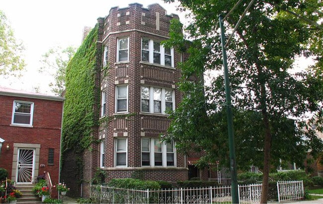 Building Photo - 8117 S Kingston Ave