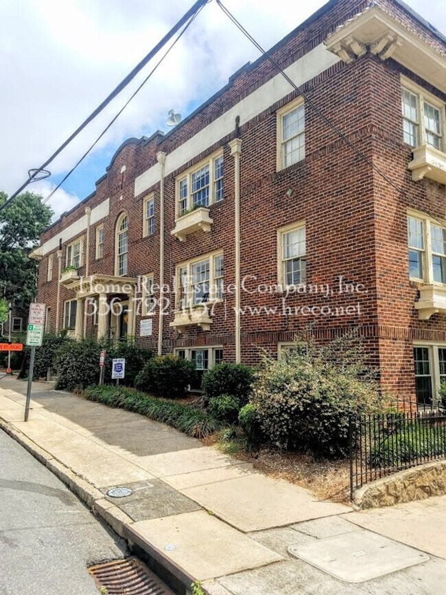 Foto del edificio - 405 N Spring St