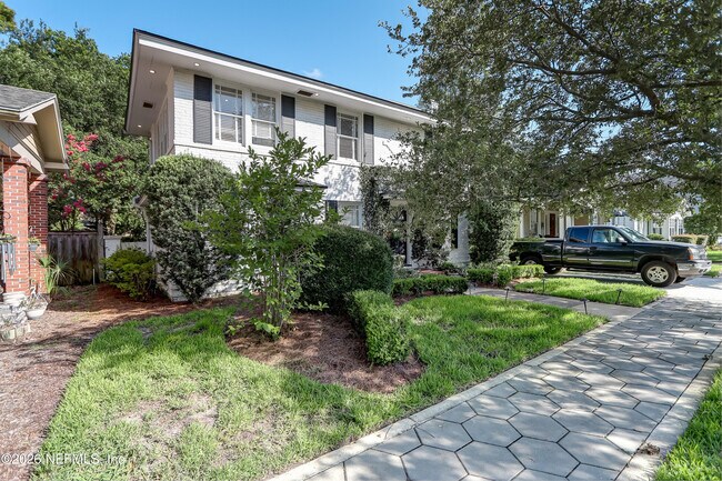 Foto del edificio - 3684 Pine St