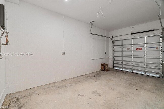 Foto del edificio - 3 br, 2.5 bath House - 12566 NW 23rd Pl