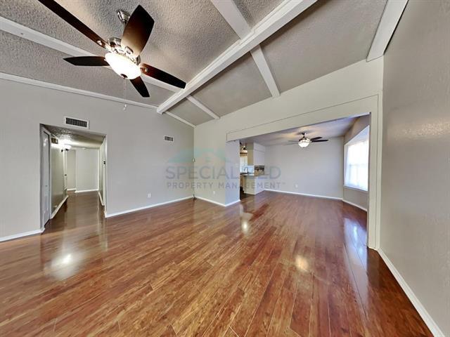 Building Photo - 1617 Golden Grove Dr