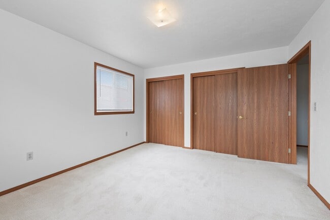 BR - Burgundy Chateau Senior Apartments