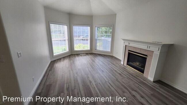 Foto del edificio - 3 br, 2 bath House - 4920 21st Ave S