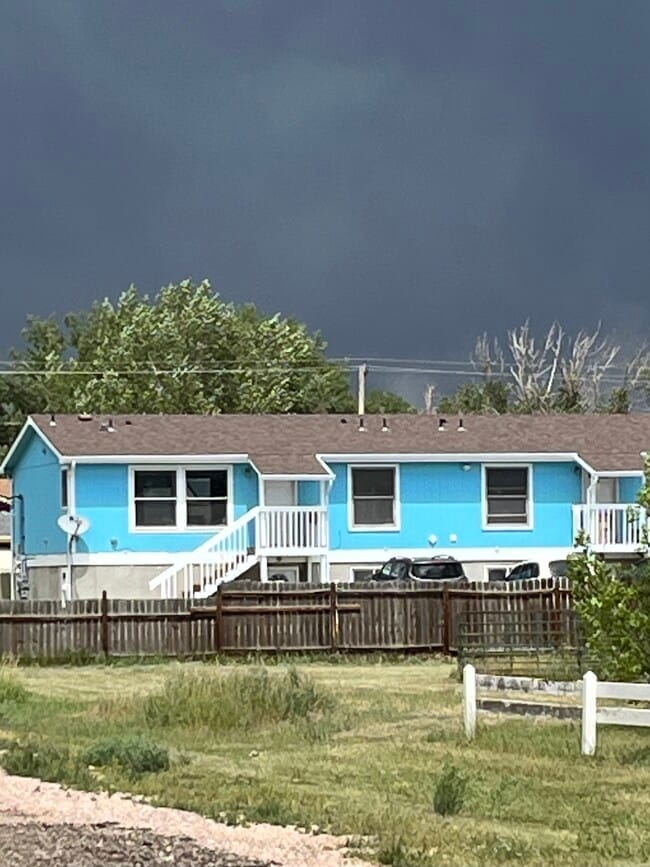 Building Photo - 373 N Buchanan St