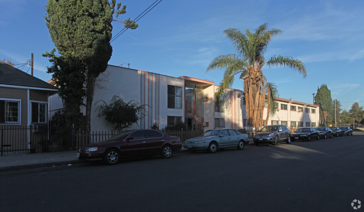 Foto del edificio - 141 Avenue 22