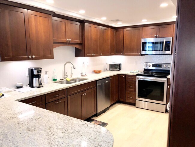 Foto del edificio - 2800 N Ocean Dr