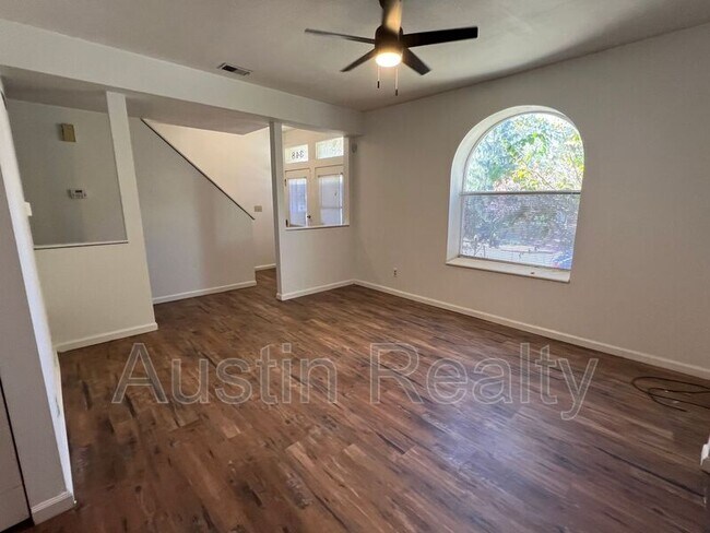 Foto del edificio - 348 N Newstead Ave