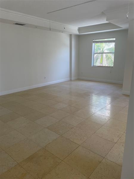 Foto del edificio - 3236 NE 5th St