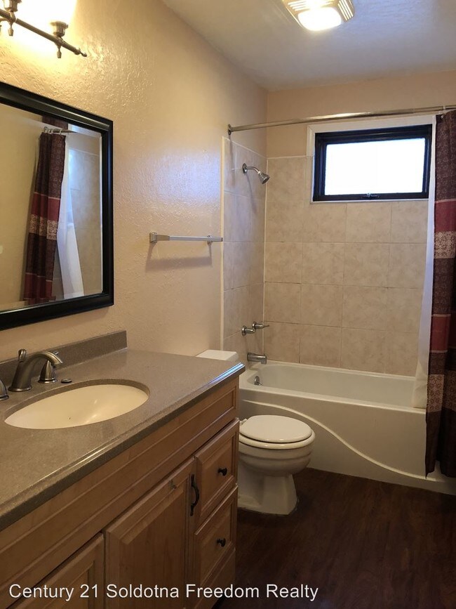 Foto del edificio - 1232 Lilac Ln