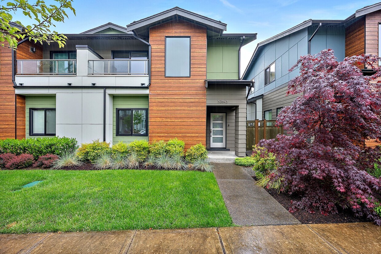 Primary Photo - 32843 Madrona Ave SE