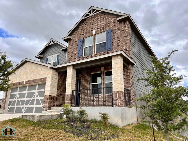 Foto del edificio - Beautiful 2-story 4 bed/2.5 bath home with...