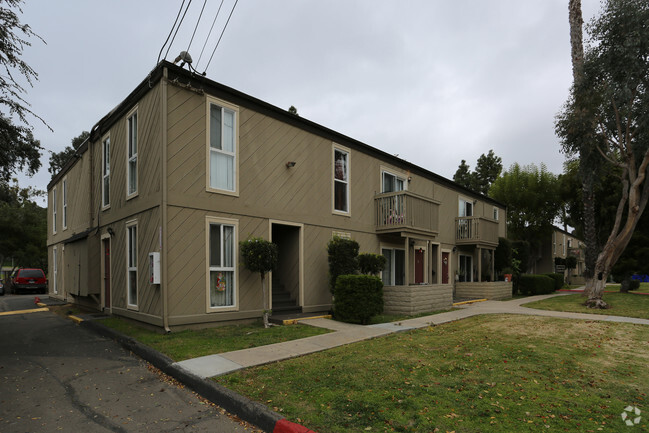 Building Photo - Solana Park Apartments