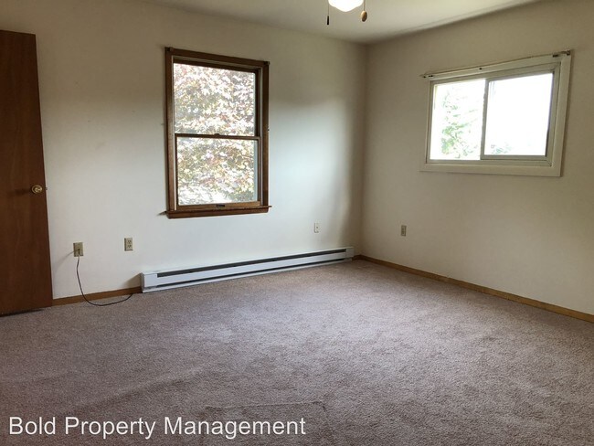 Building Photo - 3 br, 2 bath House - 615 S 16.5 St.