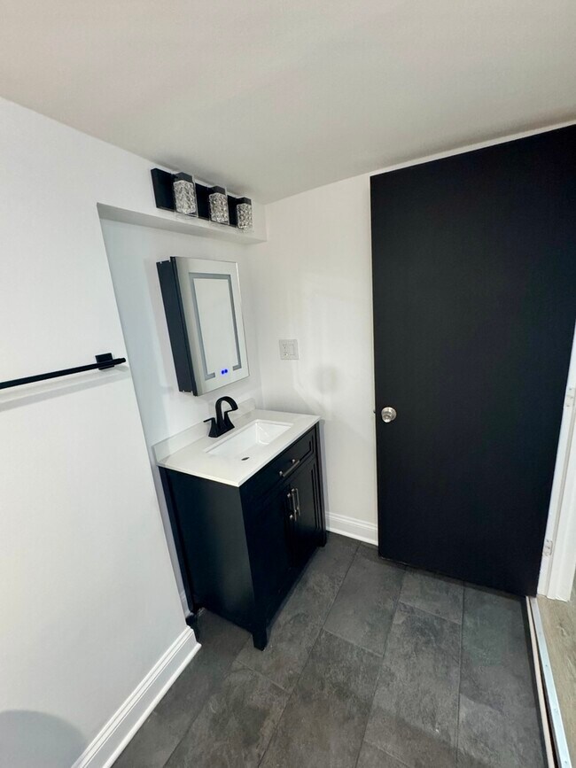 Foto del edificio - 5510 N Spaulding Ave