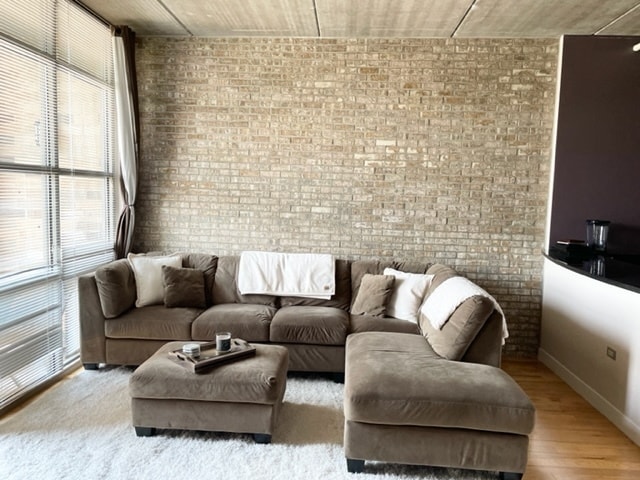 Building Photo - 10 S Dunton Ave