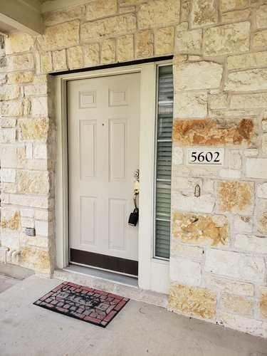 Foto del edificio - 1900 Scofield Ridge Pkwy