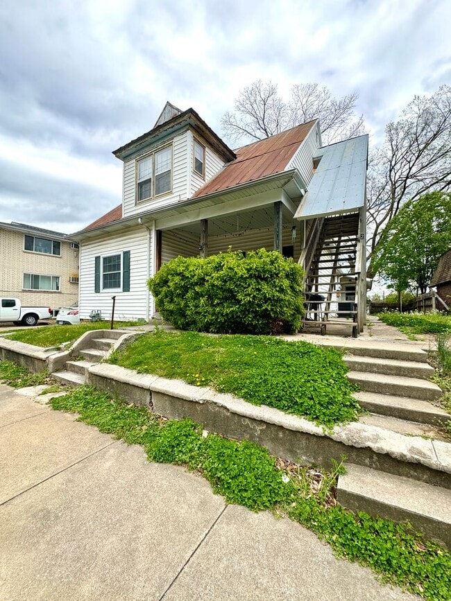 Building Photo - 316 N Sprigg St