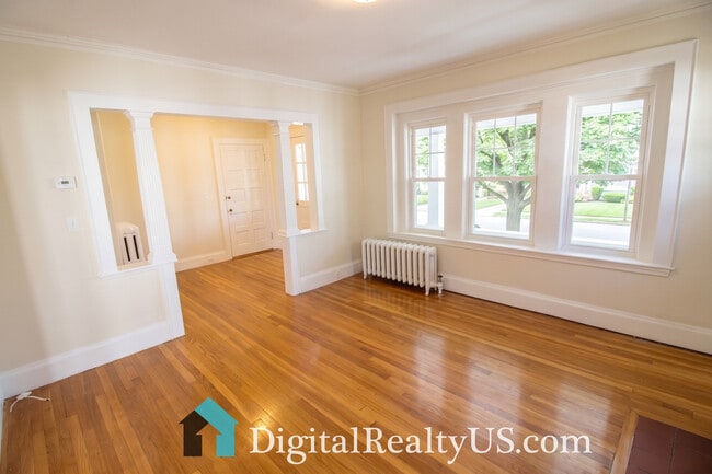 Living Room - 187 Trapelo Rd