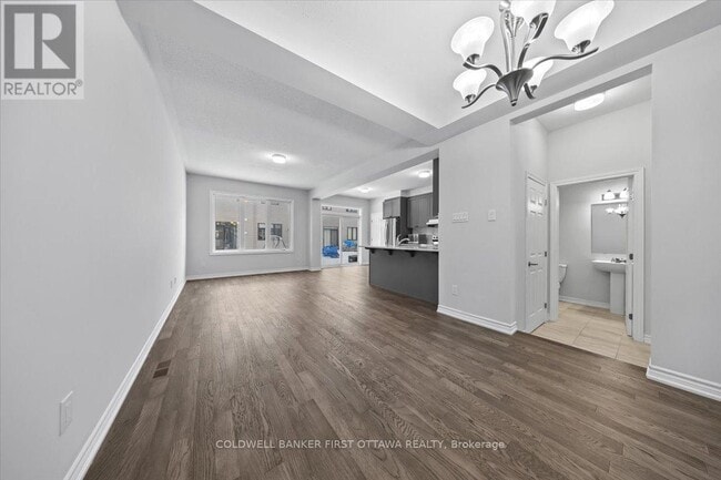 Building Photo - 509 Flagstaff Dr