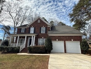 Building Photo - 3993 Lake Shore Rd S