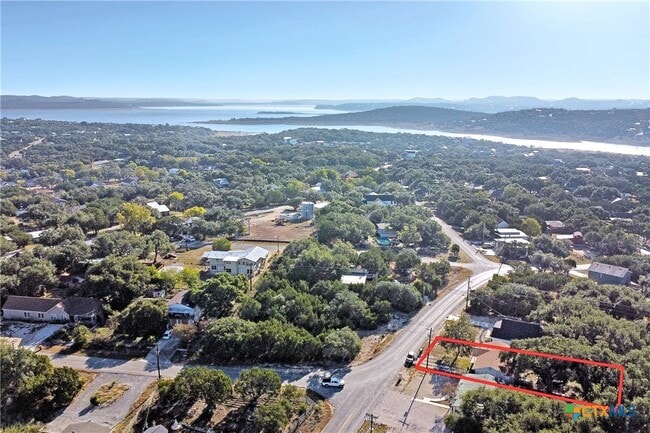 Building Photo - 553 Scenic Dr