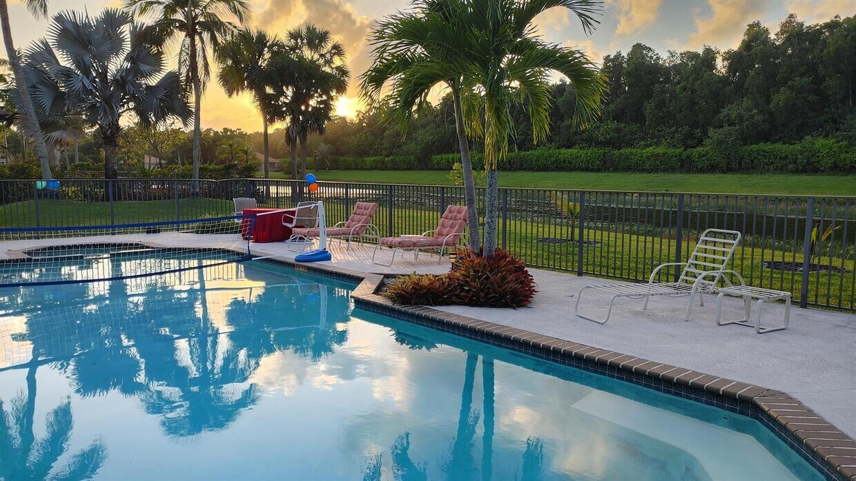 Foto principal - 1761 Breakers West Blvd