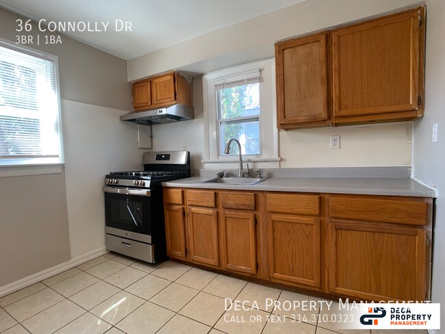 Building Photo - 3 Bedroom House