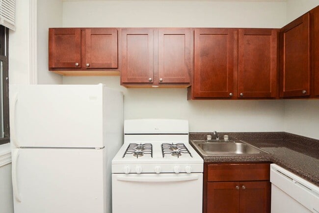 Foto del edificio - 4420 N Wolcott Ave