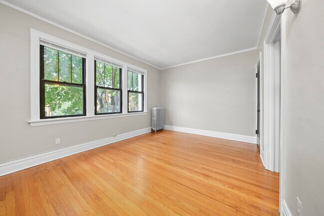 Foto del edificio - 1939 Grove Ave