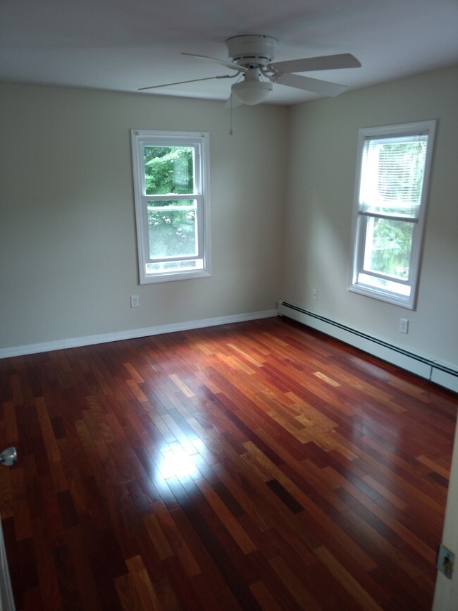 Bedroom 2 - 92 Kennedy Rd