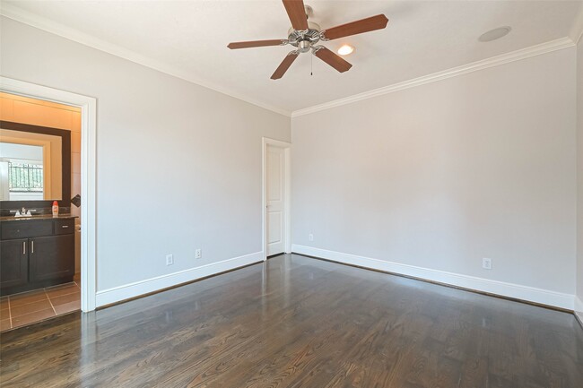 Building Photo - 1739 Oakdale St
