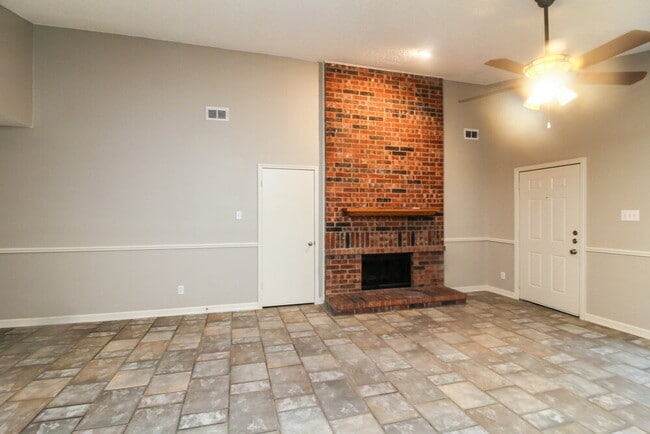 Building Photo - 4326 Walsh Ln