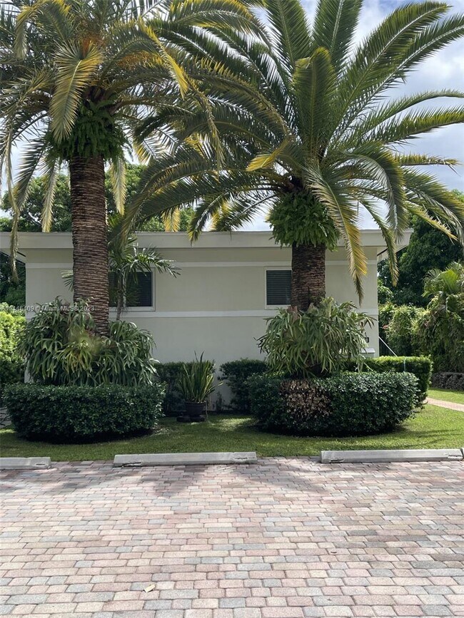 Foto del edificio - 3636 SW 23rd Terrace