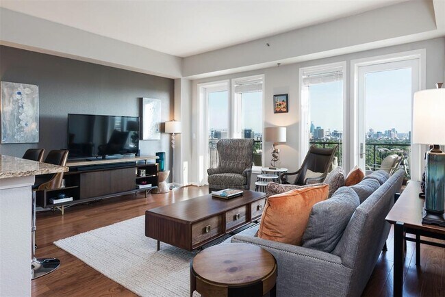 Foto del edificio - 4611 Travis St