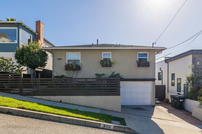 Building Photo - 830 9th St