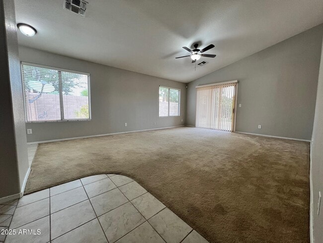 Foto del edificio - 10419 N 58th Dr