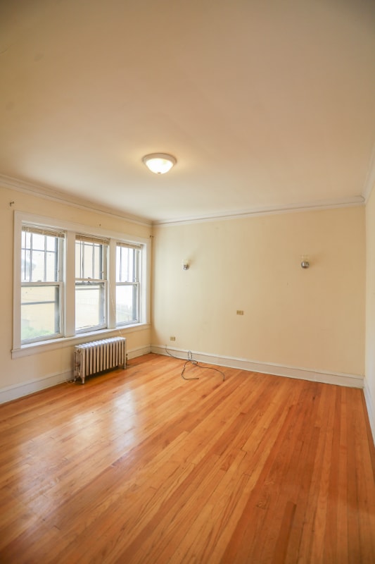 Building Photo - 4246 N Francisco Ave