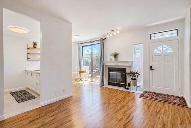 Building Photo - 4111 Iowa St