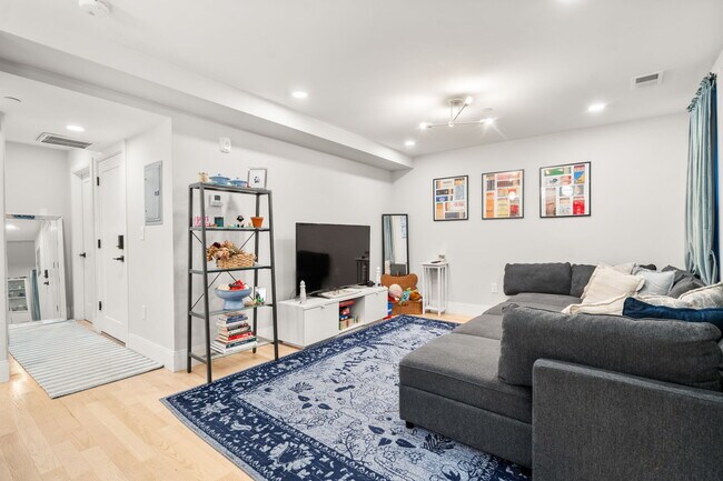 Foto del edificio - 10 Lamson Ct