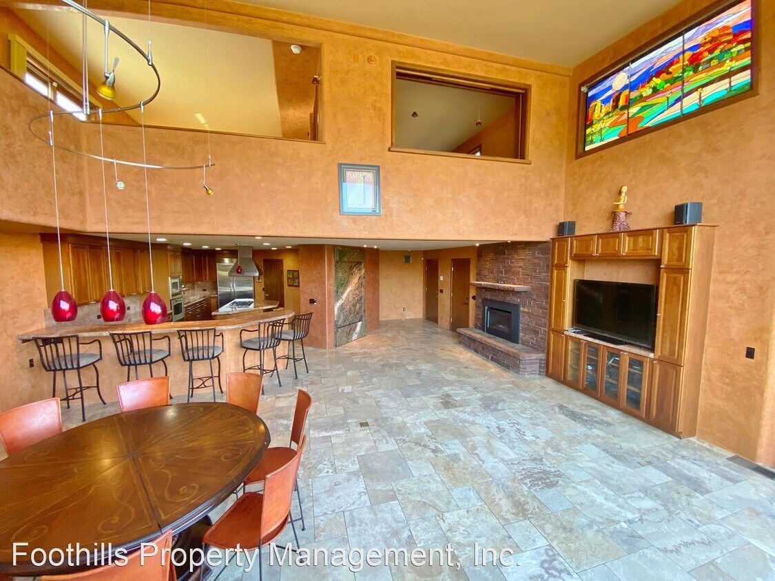 Foto principal - 3 br, 2.5 bath House - 390 Birch Blvd