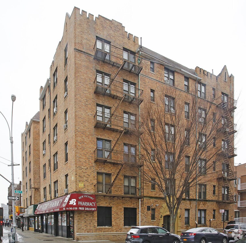 Primary Photo - 380 92nd St