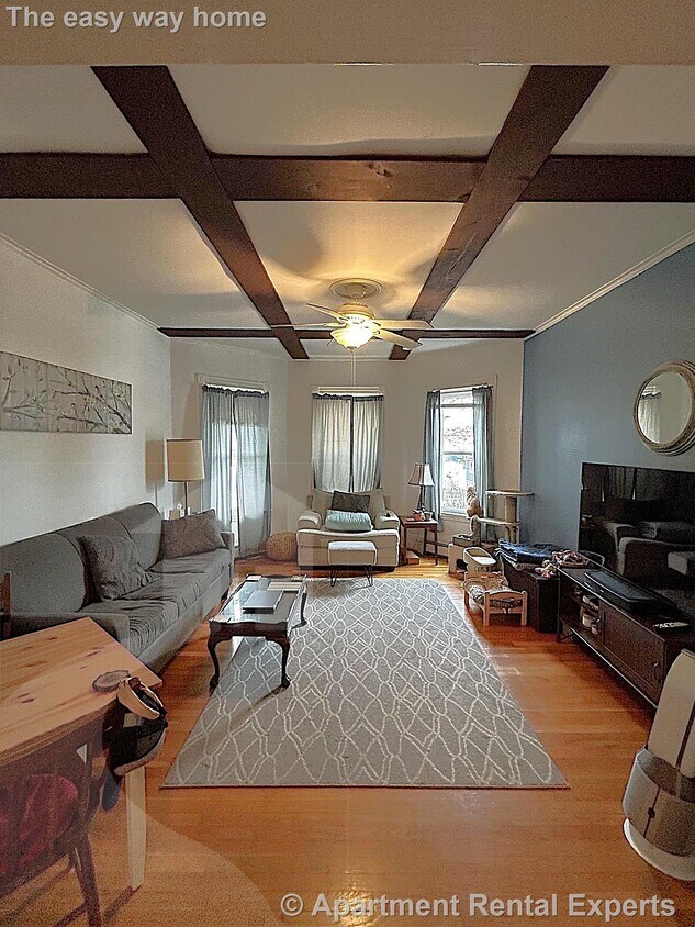 Foto principal - 578 Main St